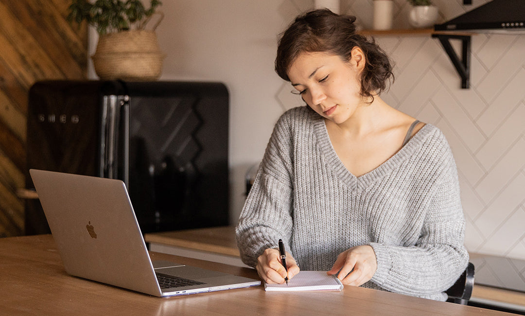 How to Write a Sympathy Gift Note