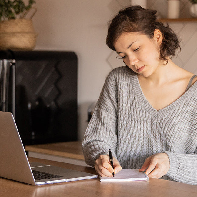 How to Write a Sympathy Gift Note