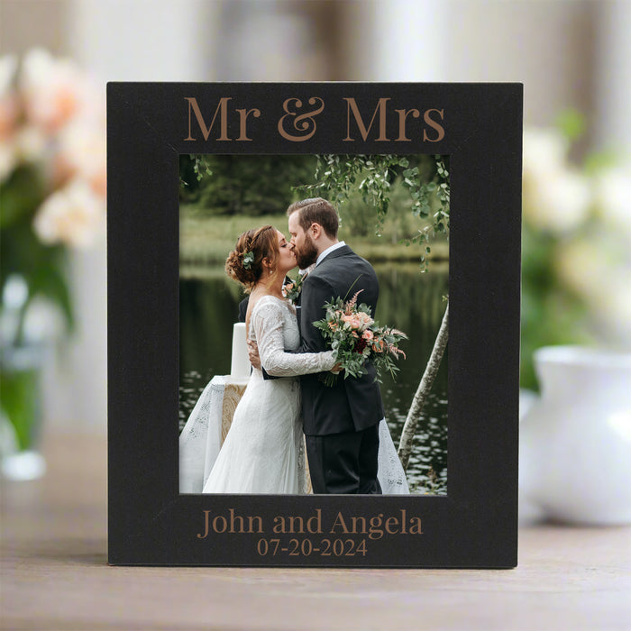 Personalized "Mr & Mrs" Wedding Picture Frame