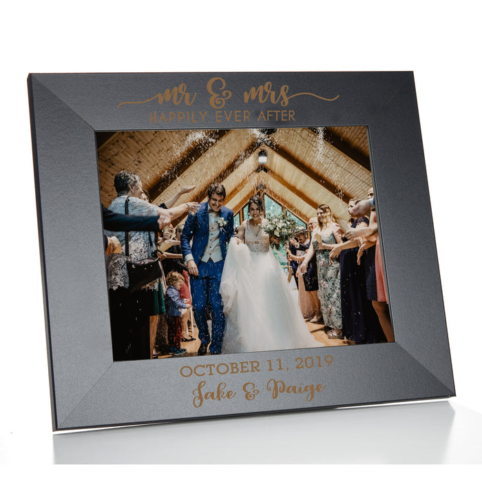 Personalized "Mr & Mrs" Wedding Picture Frame